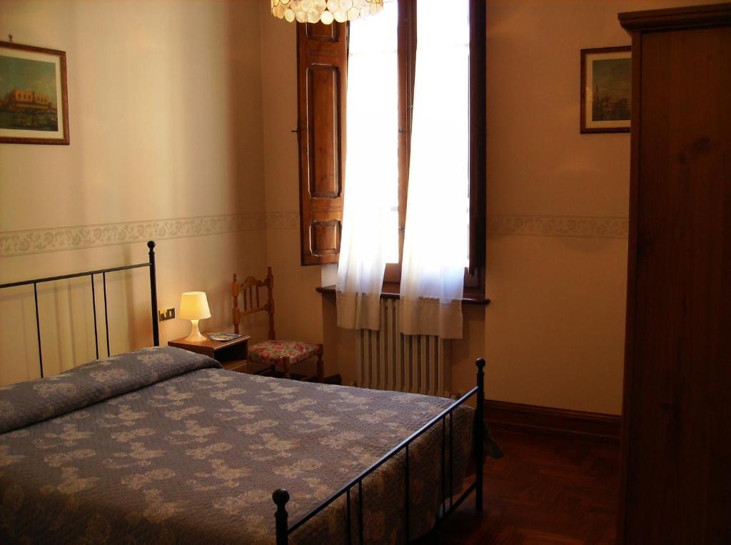 B&B Santa Chiara Sulmona Habitación foto